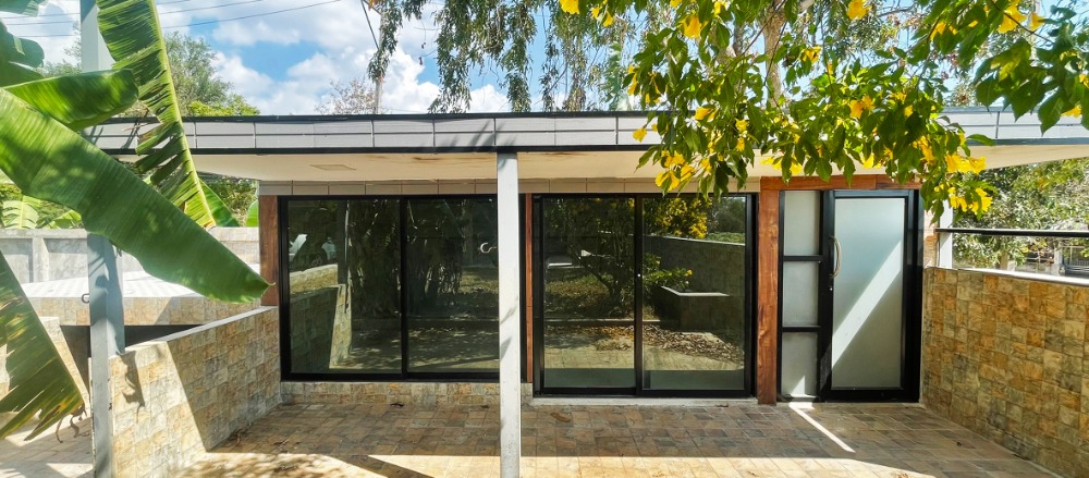 For SaleHousePattaya, Bangsaen, Chonburi : Land for sale, including buildings, Nongprue, Banglamung, Chonburi