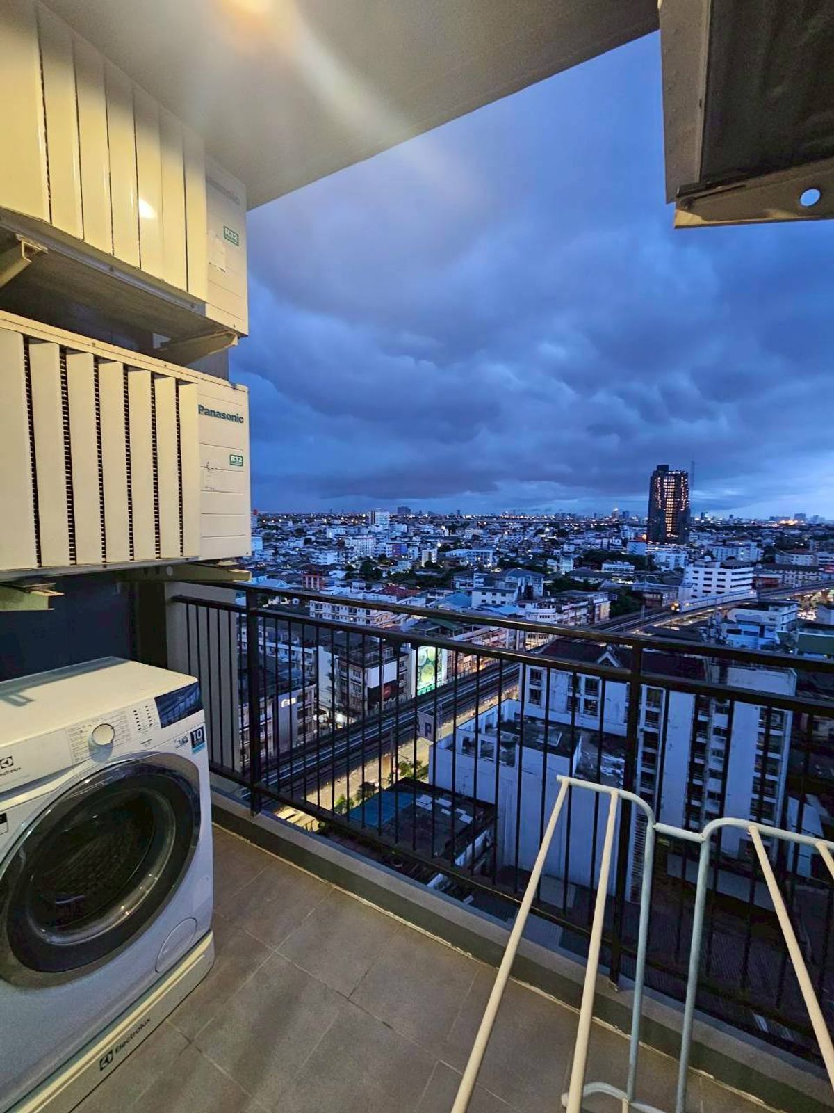 ให้เช่าคอนโดปิ่นเกล้า จรัญสนิทวงศ์ : 2 Bed ใกล้ศิริราช เพื่อนหมออยู่เยอะ