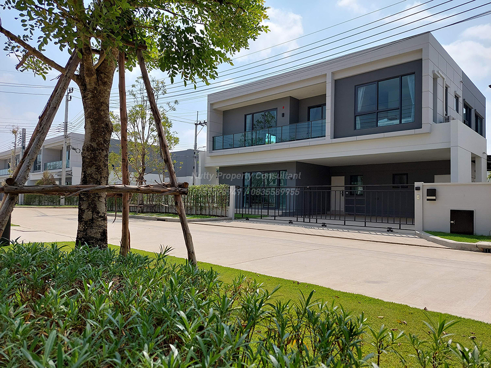 For SaleHouseBangna, Bearing, Lasalle : Centro Bangna, new house ready to move in Full function, the largest type in the project