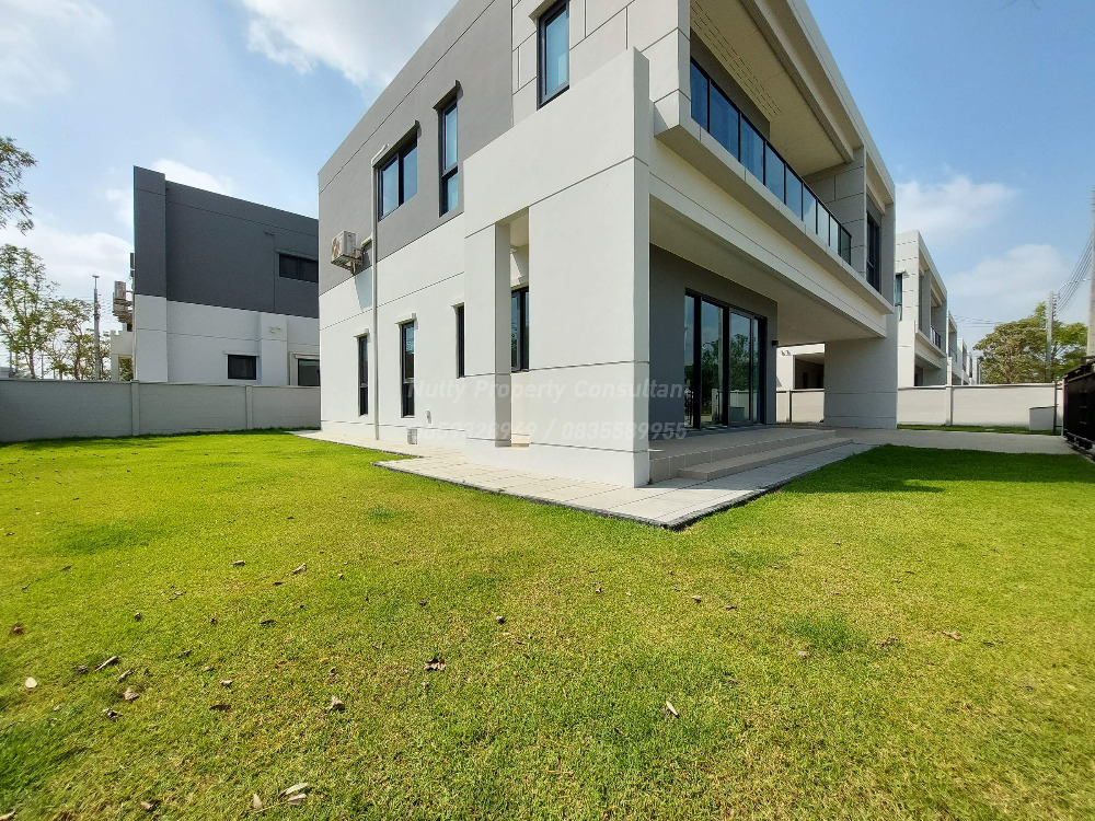 For SaleHouseBangna, Bearing, Lasalle : Centro Bangna, new house ready to move in Full function, the largest type in the project