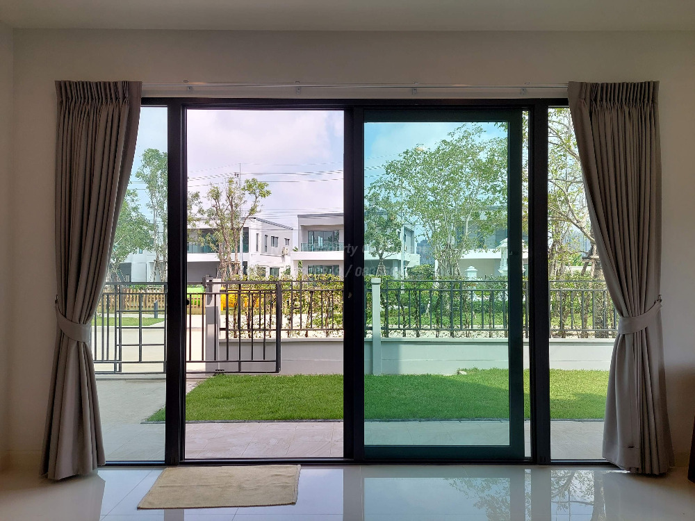 For SaleHouseBangna, Bearing, Lasalle : Centro Bangna, new house ready to move in Full function, the largest type in the project