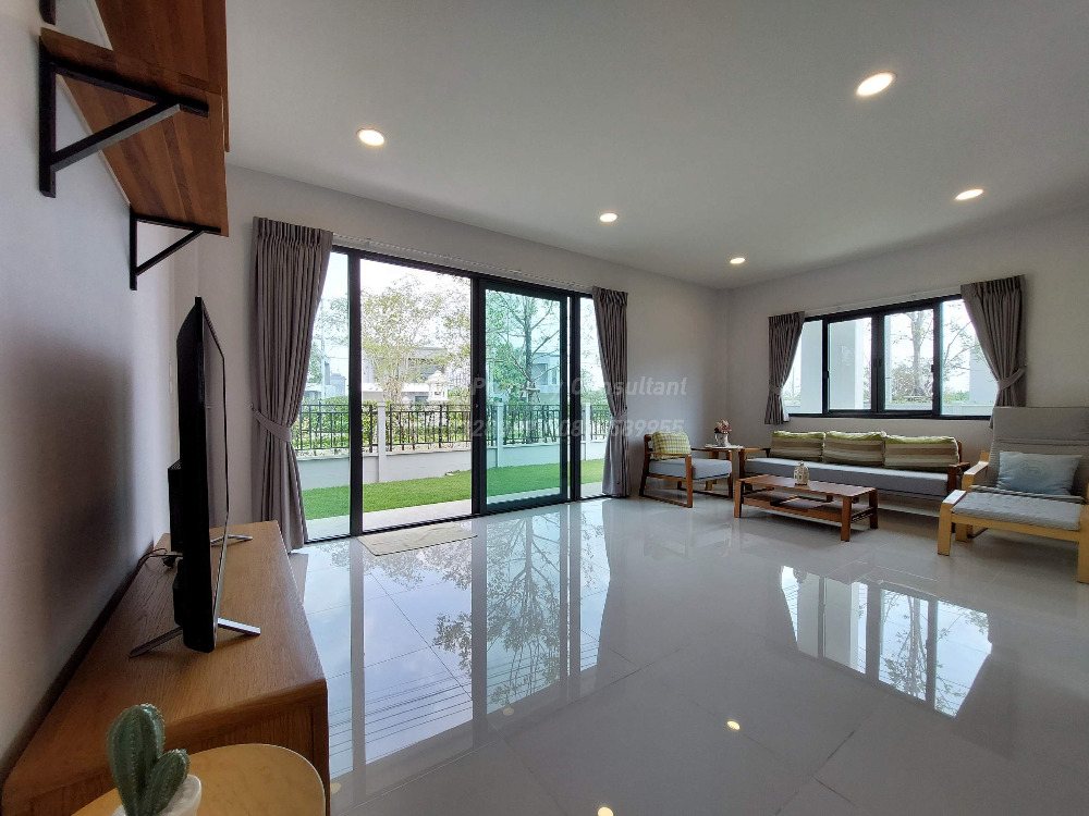 For SaleHouseBangna, Bearing, Lasalle : Centro Bangna, new house ready to move in Full function, the largest type in the project