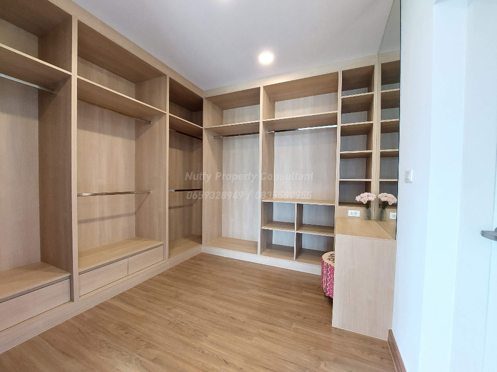 For SaleHouseBangna, Bearing, Lasalle : Centro Bangna, new house ready to move in Full function, the largest type in the project