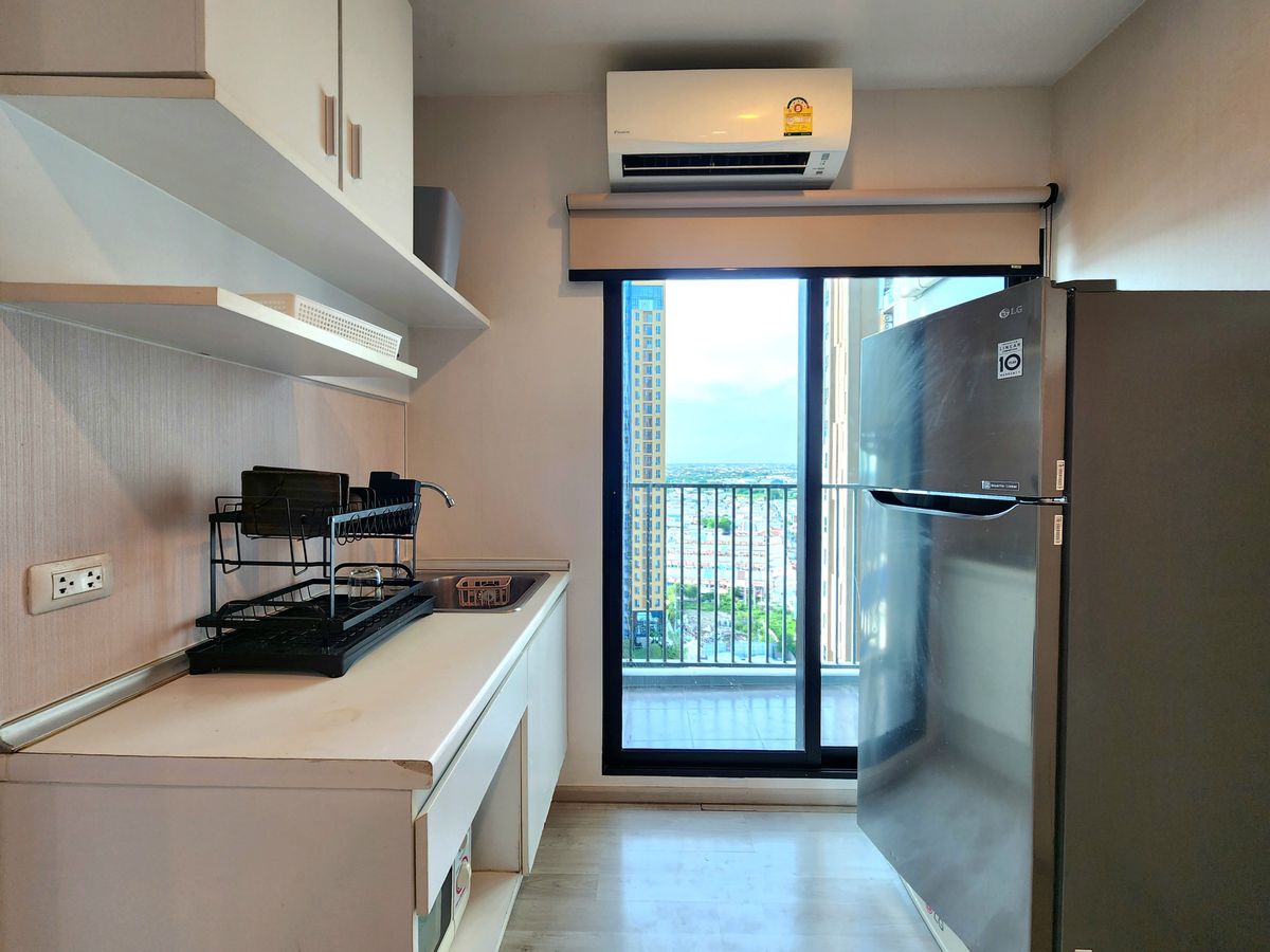 For RentCondoNonthaburi, Bang Yai, Bangbuathong : Status as shown in the cover photo** Room available, 2 balconies, north side, 4 air conditioners!!**For rent, Plum Condo Central Station Phase 1, 2 bedrooms, ready to move in**Rooms like this don't come around often SN490 .31