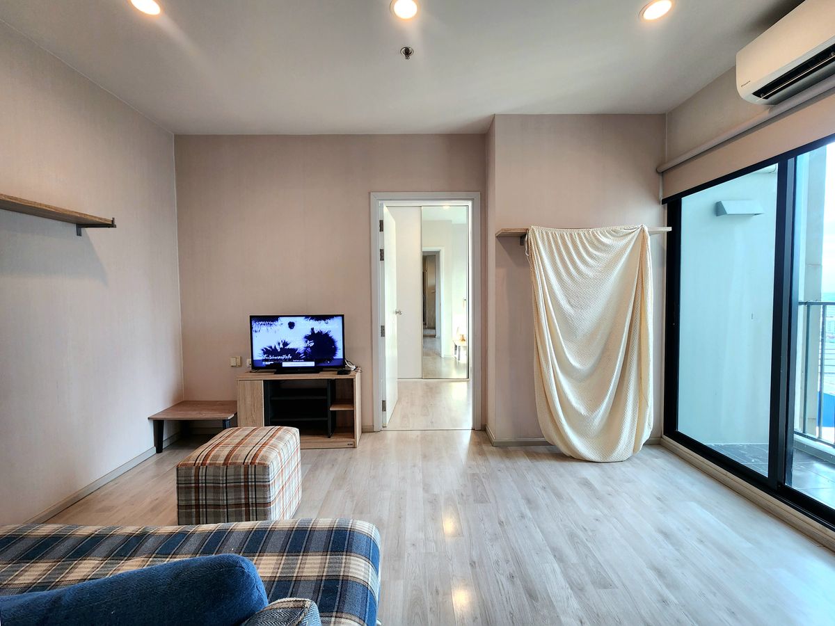 For RentCondoNonthaburi, Bang Yai, Bangbuathong : Status as shown in the cover photo** Room available, 2 balconies, north side, 4 air conditioners!!**For rent, Plum Condo Central Station Phase 1, 2 bedrooms, ready to move in**Rooms like this don't come around often SN490 .31