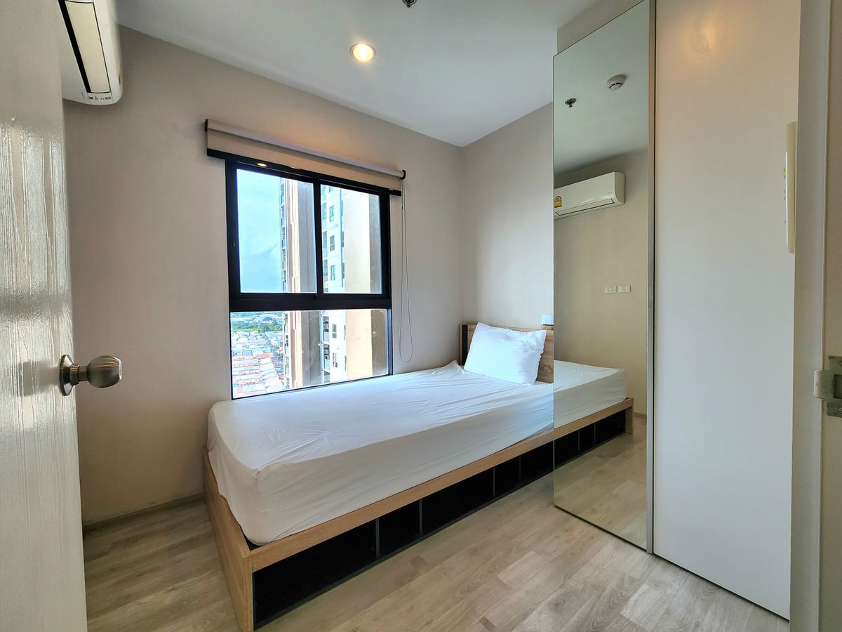For RentCondoNonthaburi, Bang Yai, Bangbuathong : Status as shown in the cover photo** Room available, 2 balconies, north side, 4 air conditioners!!**For rent, Plum Condo Central Station Phase 1, 2 bedrooms, ready to move in**Rooms like this don't come around often SN490 .31
