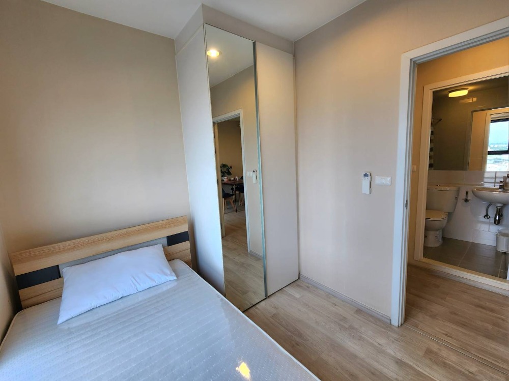 For RentCondoNonthaburi, Bang Yai, Bangbuathong : **The room is empty. Beautiful room, comfortable decoration ** Condo for rent, Plum Condo Central Station Phase 2, 2 bedrooms, 2 bathrooms SN490.31
