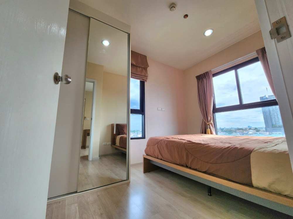 For RentCondoNonthaburi, Bang Yai, Bangbuathong : ** Empty room, beautiful room, with after-rental care ** For rent, Plum Condo Central Station Phase 2, 2 bedrooms, 2 bathrooms, 10th floor, not loud, waiting for the elevator for a long time SN490.32