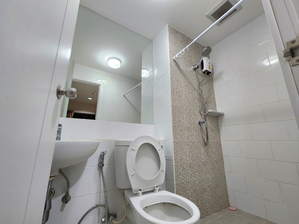 For RentCondoNonthaburi, Bang Yai, Bangbuathong : ** Empty room, beautiful room, with after-rental care ** For rent, Plum Condo Central Station Phase 2, 2 bedrooms, 2 bathrooms, 10th floor, not loud, waiting for the elevator for a long time SN490.32