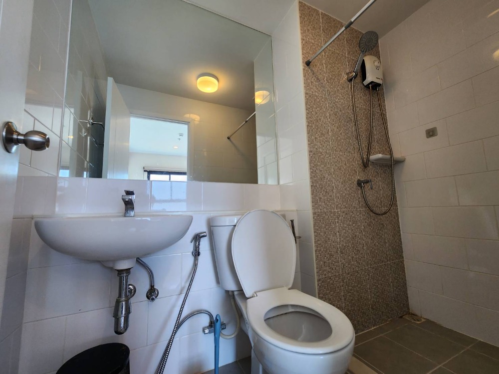 For RentCondoNonthaburi, Bang Yai, Bangbuathong : Status as shown in the cover photo** Room available, 2 balconies, north side, 4 air conditioners!!**For rent, Plum Condo Central Station Phase 1, 2 bedrooms, ready to move in**Rooms like this don't come around often SN490 .31