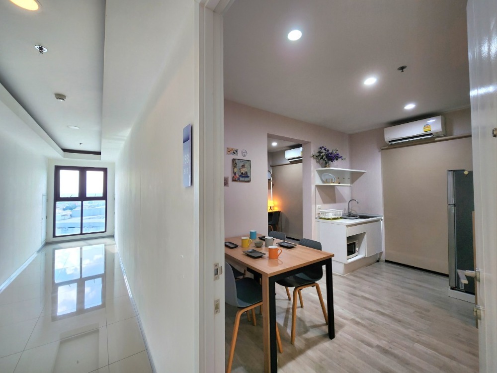For RentCondoNonthaburi, Bang Yai, Bangbuathong : Status as shown in the cover photo** Room available, 2 balconies, north side, 4 air conditioners!!**For rent, Plum Condo Central Station Phase 1, 2 bedrooms, ready to move in**Rooms like this don't come around often SN490 .31