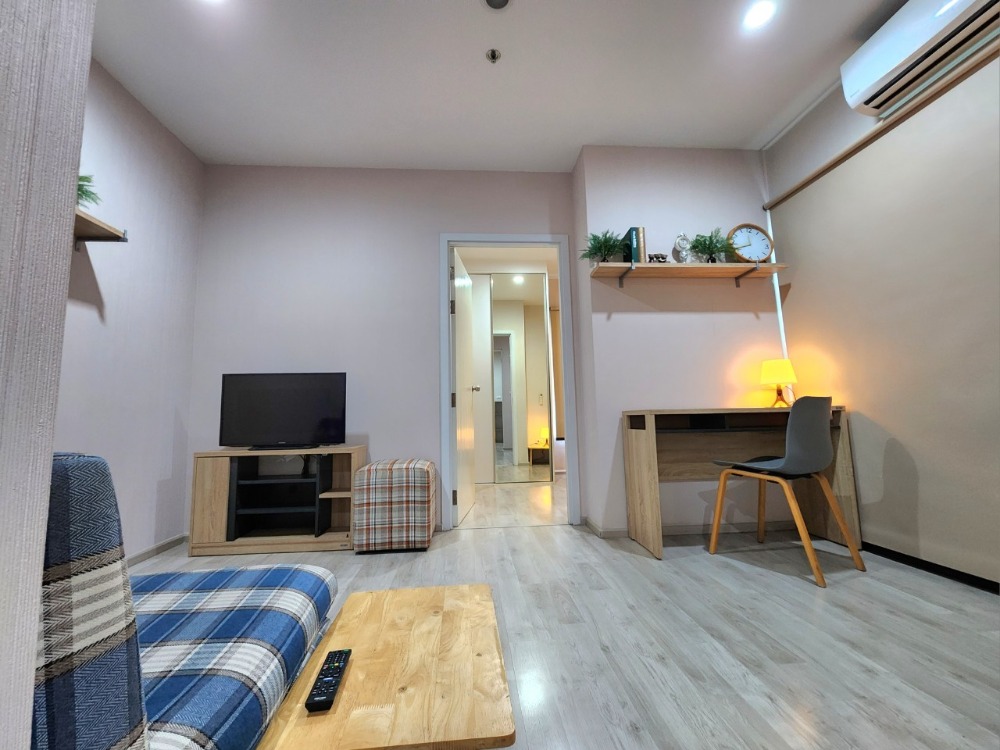 For RentCondoNonthaburi, Bang Yai, Bangbuathong : Status as shown in the cover photo** Room available, 2 balconies, north side, 4 air conditioners!!**For rent, Plum Condo Central Station Phase 1, 2 bedrooms, ready to move in**Rooms like this don't come around often SN490 .31