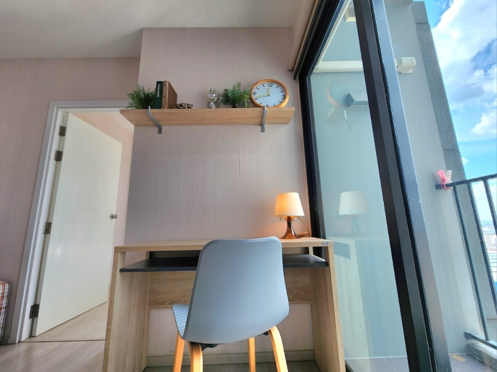 For RentCondoNonthaburi, Bang Yai, Bangbuathong : Status as shown in the cover photo** Room available, 2 balconies, north side, 4 air conditioners!!**For rent, Plum Condo Central Station Phase 1, 2 bedrooms, ready to move in**Rooms like this don't come around often SN490 .31