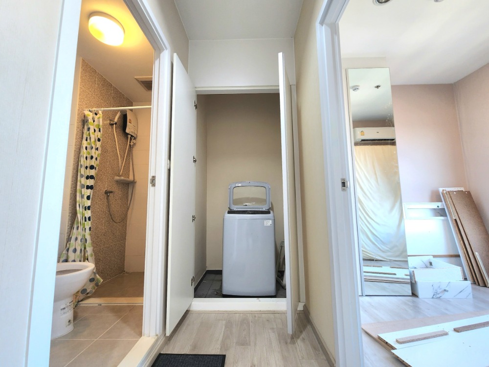 For RentCondoNonthaburi, Bang Yai, Bangbuathong : Status as shown in the cover photo**Room available, very beautifully decorated, beautiful view** For rent, Plum Condo Central Station Phase 2, new condition, if you want to stay, talk to us. *There is a washing machine JSN112.12