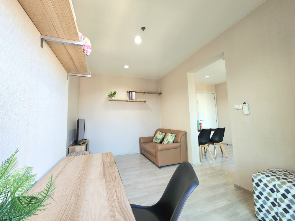 For RentCondoNonthaburi, Bang Yai, Bangbuathong : Status as shown in the cover photo**Room available, very beautifully decorated, beautiful view** For rent, Plum Condo Central Station Phase 2, new condition, if you want to stay, talk to us. *There is a washing machine JSN112.12