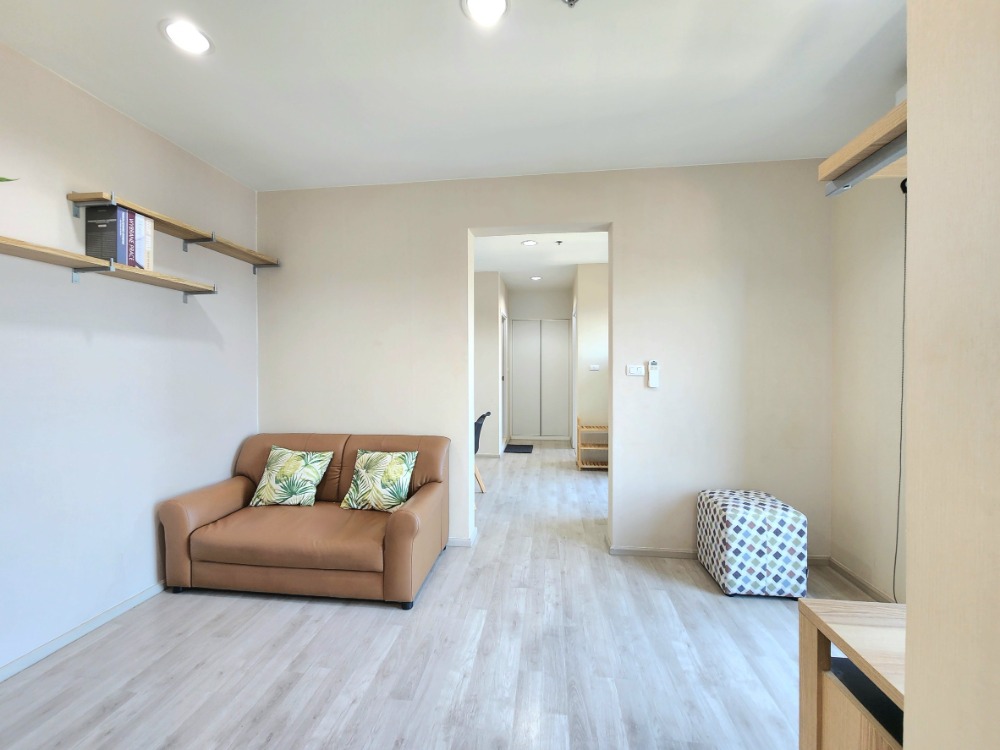 For RentCondoNonthaburi, Bang Yai, Bangbuathong : Status as shown in the cover photo**Room available, very beautifully decorated, beautiful view** For rent, Plum Condo Central Station Phase 2, new condition, if you want to stay, talk to us. *There is a washing machine JSN112.12