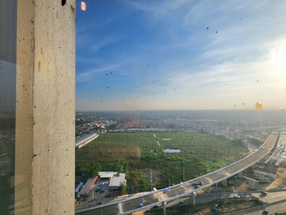 For RentCondoNonthaburi, Bang Yai, Bangbuathong : Status as shown in the cover photo**Room available, very beautifully decorated, beautiful view** For rent, Plum Condo Central Station Phase 2, new condition, if you want to stay, talk to us. *There is a washing machine JSN112.12