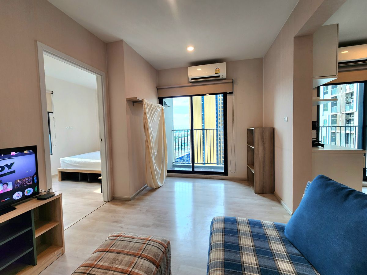 For RentCondoNonthaburi, Bang Yai, Bangbuathong : Status as shown in the cover photo** Room available, 2 balconies, north side, 4 air conditioners!!**For rent, Plum Condo Central Station Phase 1, 2 bedrooms, ready to move in**Rooms like this don't come around often SN490 .31