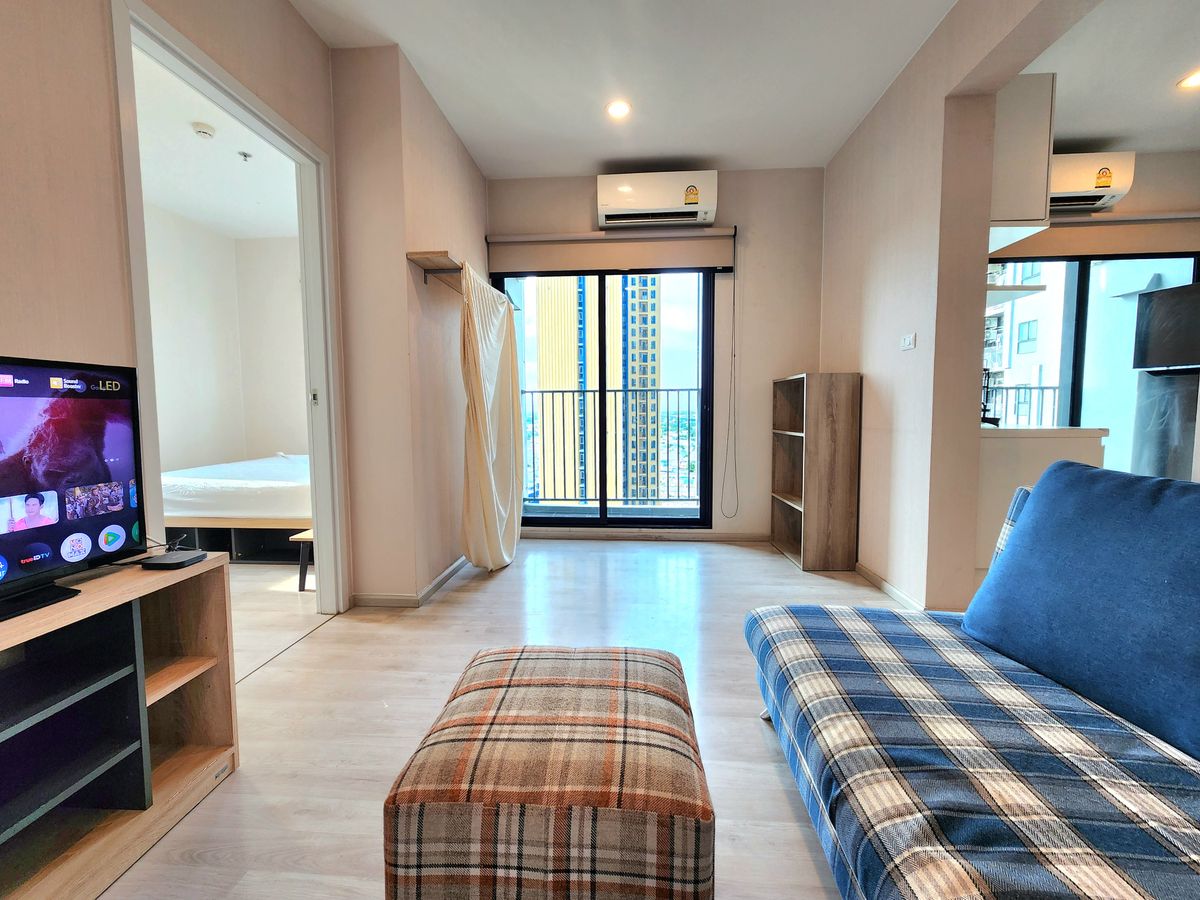For RentCondoNonthaburi, Bang Yai, Bangbuathong : Status as shown in the cover photo** Room available, 2 balconies, north side, 4 air conditioners!!**For rent, Plum Condo Central Station Phase 1, 2 bedrooms, ready to move in**Rooms like this don't come around often SN490 .31