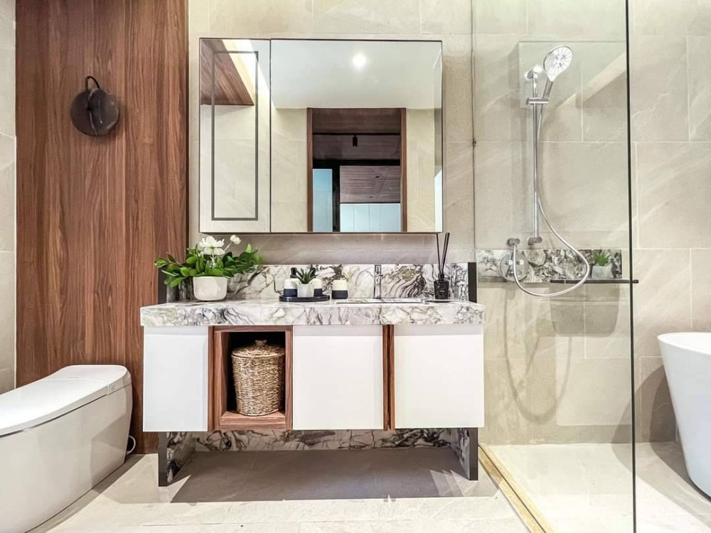 ขายดาวน์คอนโดสีลม ศาลาแดง บางรัก : Romm Convent รมย์ คอนเเวนต์🌟  ขายดาวน์รอบนักลงทุน คอนโดในซอยคอนเเวนต์ ใกล้โรงเรียนเซนต์โย ใกล้btsศาลาเเดงเเละช่องนนทรี ขนาด 1 bed deluxe 51.44 ตรม ชั้น 19 🔥 เพียง 13.4 ลบ. มีที่จอดรถ 110% 🌟 🌟🌟 ตำเเหน่งวิวตึกมหานครเเบบชัดๆเต็มตา