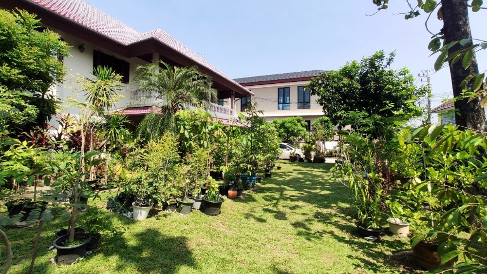 ขายบ้านพุทธมณฑล ศาลายา : ขาย บ้านเดี่ยว 2 ชั้น 216 ตารางวา หมู่บ้าน กฤษดานคร 18 ติดถนนพุทธมณฑลสาย 3 แขวงศาลาธรรมสพน์ เขตทวีวัฒนา กรุงเทพมหานคร