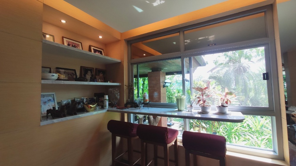 ขายบ้านพุทธมณฑล ศาลายา : ขาย บ้านเดี่ยว 2 ชั้น 216 ตารางวา หมู่บ้าน กฤษดานคร 18 ติดถนนพุทธมณฑลสาย 3 แขวงศาลาธรรมสพน์ เขตทวีวัฒนา กรุงเทพมหานคร