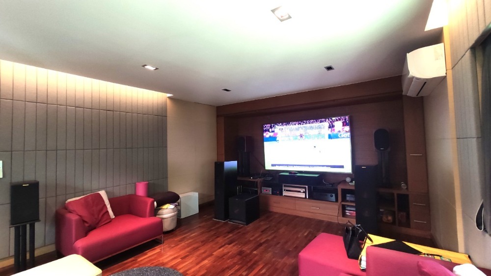 ขายบ้านพุทธมณฑล ศาลายา : ขาย บ้านเดี่ยว 2 ชั้น 216 ตารางวา หมู่บ้าน กฤษดานคร 18 ติดถนนพุทธมณฑลสาย 3 แขวงศาลาธรรมสพน์ เขตทวีวัฒนา กรุงเทพมหานคร