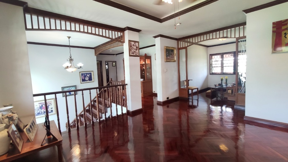 ขายบ้านพุทธมณฑล ศาลายา : ขาย บ้านเดี่ยว 2 ชั้น 216 ตารางวา หมู่บ้าน กฤษดานคร 18 ติดถนนพุทธมณฑลสาย 3 แขวงศาลาธรรมสพน์ เขตทวีวัฒนา กรุงเทพมหานคร