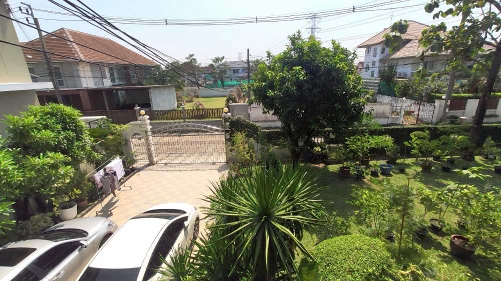 ขายบ้านพุทธมณฑล ศาลายา : ขาย บ้านเดี่ยว 2 ชั้น 216 ตารางวา หมู่บ้าน กฤษดานคร 18 ติดถนนพุทธมณฑลสาย 3 แขวงศาลาธรรมสพน์ เขตทวีวัฒนา กรุงเทพมหานคร