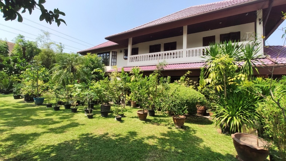 ขายบ้านพุทธมณฑล ศาลายา : ขาย บ้านเดี่ยว 2 ชั้น 216 ตารางวา หมู่บ้าน กฤษดานคร 18 ติดถนนพุทธมณฑลสาย 3 แขวงศาลาธรรมสพน์ เขตทวีวัฒนา กรุงเทพมหานคร