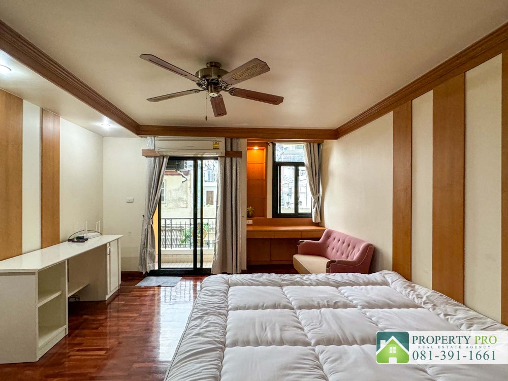 For RentCondoSilom, Saladaeng, Bangrak : KT24R-004 Condo for Rent Pipat Place Soi Sathorn 6, Studio room 32 Sqm Fully furnished near BTS Chong Nonsi Soi Lalai Sap Silom-Sathorn