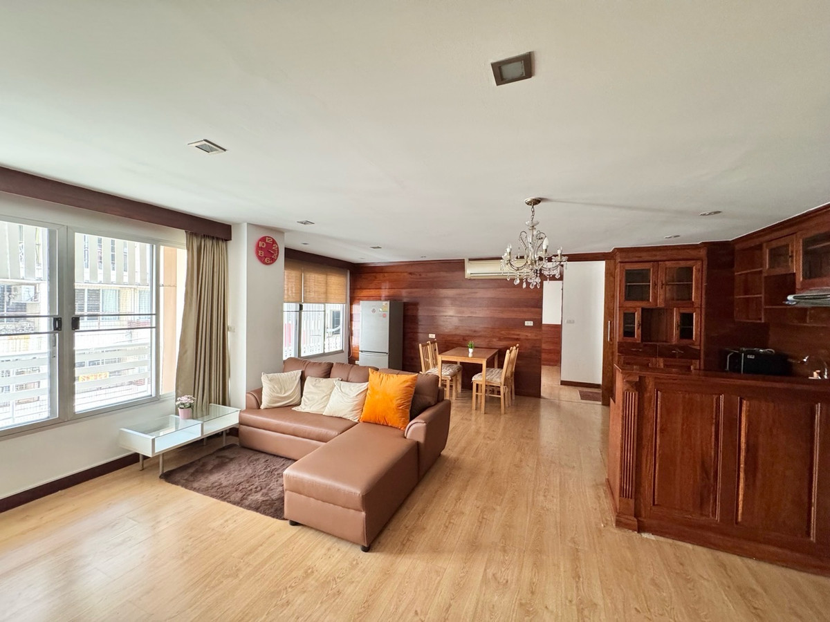 CondoRama9, Petchburi, RCA : Best Price : Pet Friendly & Low Rise Condo, Premier Place Condo Rama 9 for Rent.