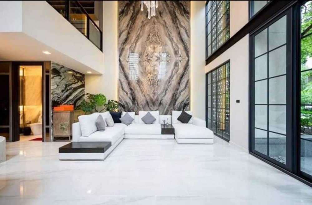 ให้เช่าทาวน์โฮมสุขุมวิท อโศก ทองหล่อ : House For Rent (ให้เช่า) บ้านทาวน์โฮมสุดหรู 5 ชั้นแต่งหรูหรา โครงการ Quater31 พร้อมพงษ์ใกล้ ทองหล่อ BTS prompong