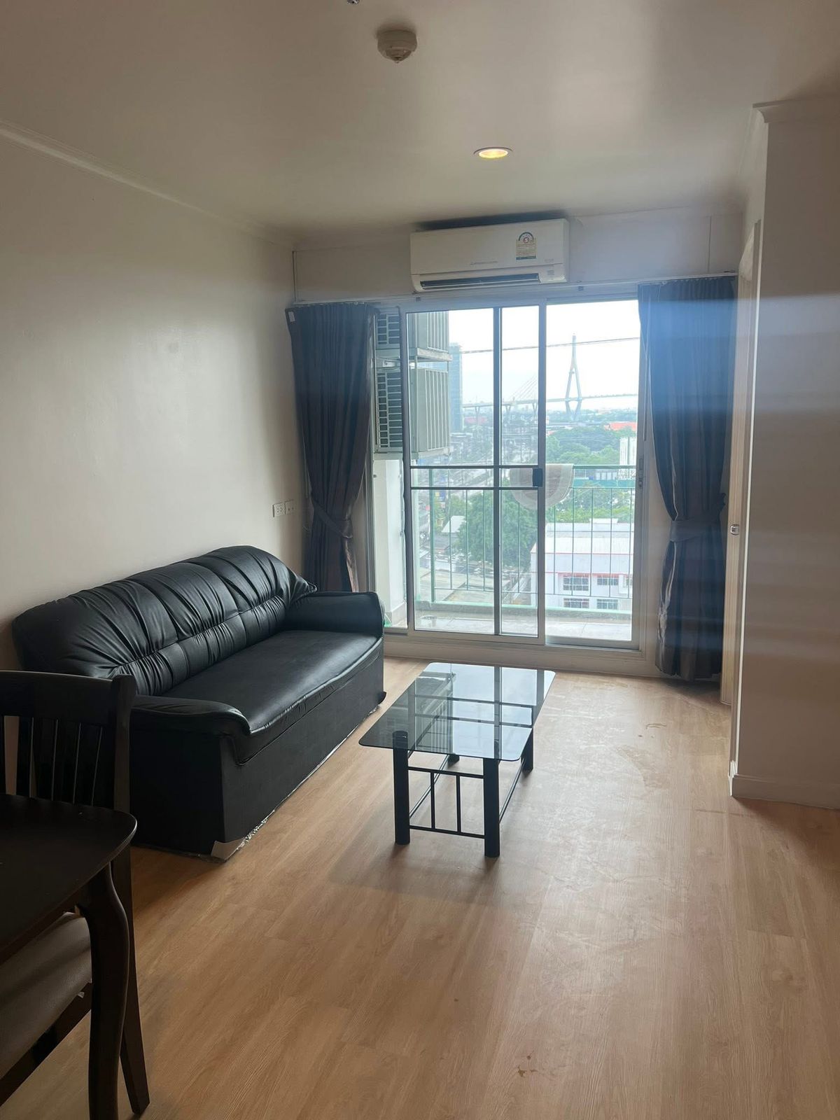 For RentCondoRama3 (Riverside),Satupadit : For rent: Lumpini Park Riverside Rama 3. For more information, add Line ID: @glorious1 (with @)