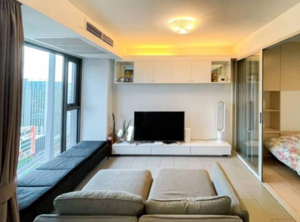 ให้เช่าคอนโดอารีย์ อนุสาวรีย์ : ไซมิส ราชครู ใกล้ BTS อารีย์ และ BTS สนามเป้าเพียง 300-400 เมตรเท่านั้น เดินสบายๆค่ะ **ใกล้ BTS อารีย์ และ BTS สนามเป้า ทำเลดีมาก เดินสบายๆ ของกินเพียบ โซนนี้น่าอยู่มากค่ะ 2ห้องนอน 2ห้องน้ำ 1ห้องนั่งเล่นขนาด 65 ต