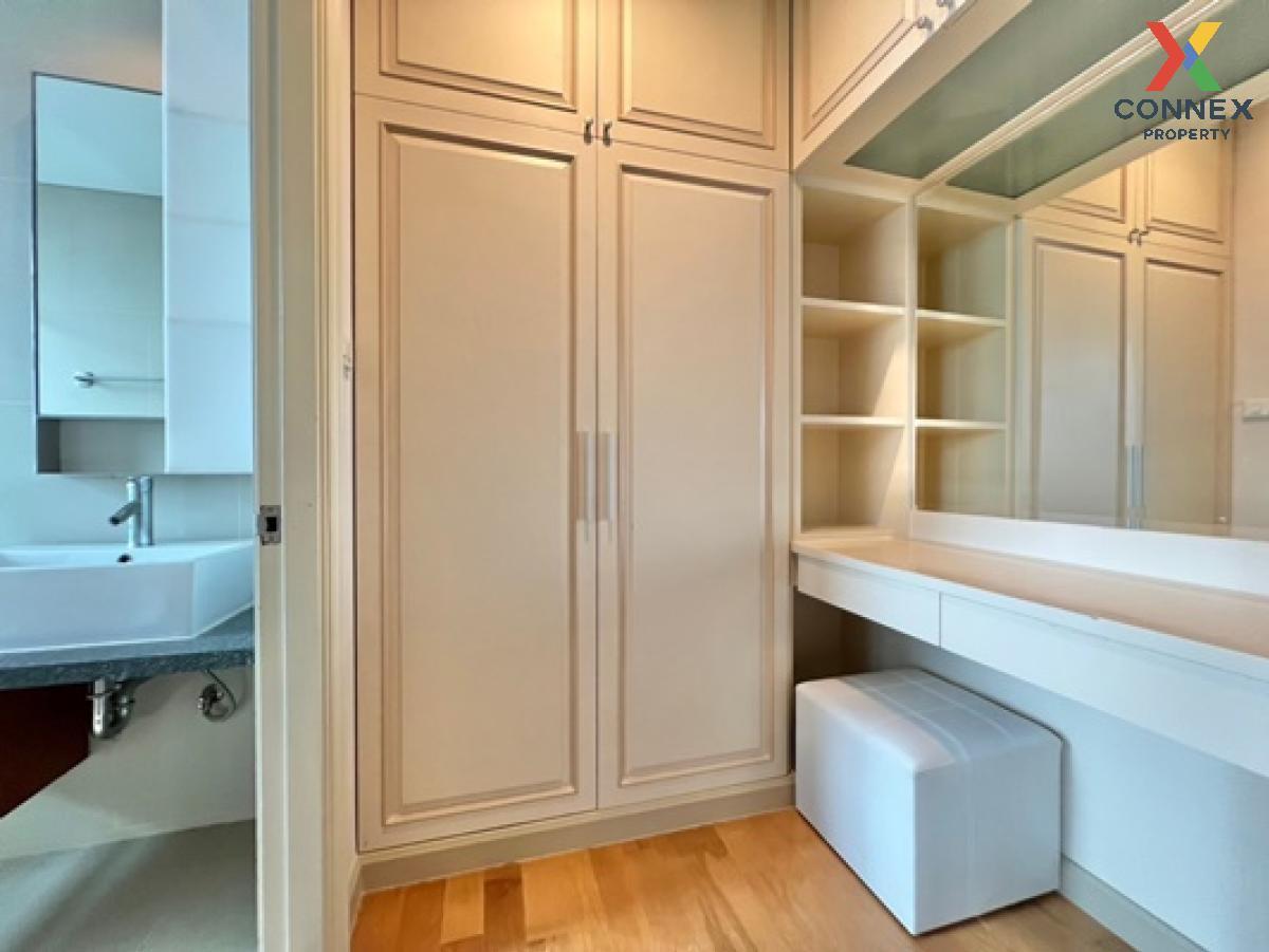 For SaleCondoWongwianyai, Charoennakor : For Sale Condo , Villa Sathorn , nice view , corner unit , BTS-Krung Thon Buri , Khlong Ton Sai , Khlong San , Bangkok , CX-137198 (S)