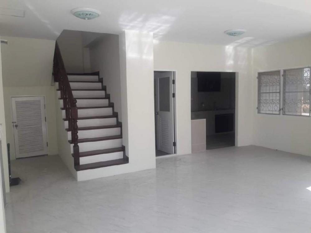 ขายบ้านศรีราชา แหลมฉบัง บ้านบึง : 🥰ขายด่วน บ้านเดี่ยวศรีราชา ชลบุรี ราคาดี ทำเลเทพ🥰 มีอนาคต 0928242499