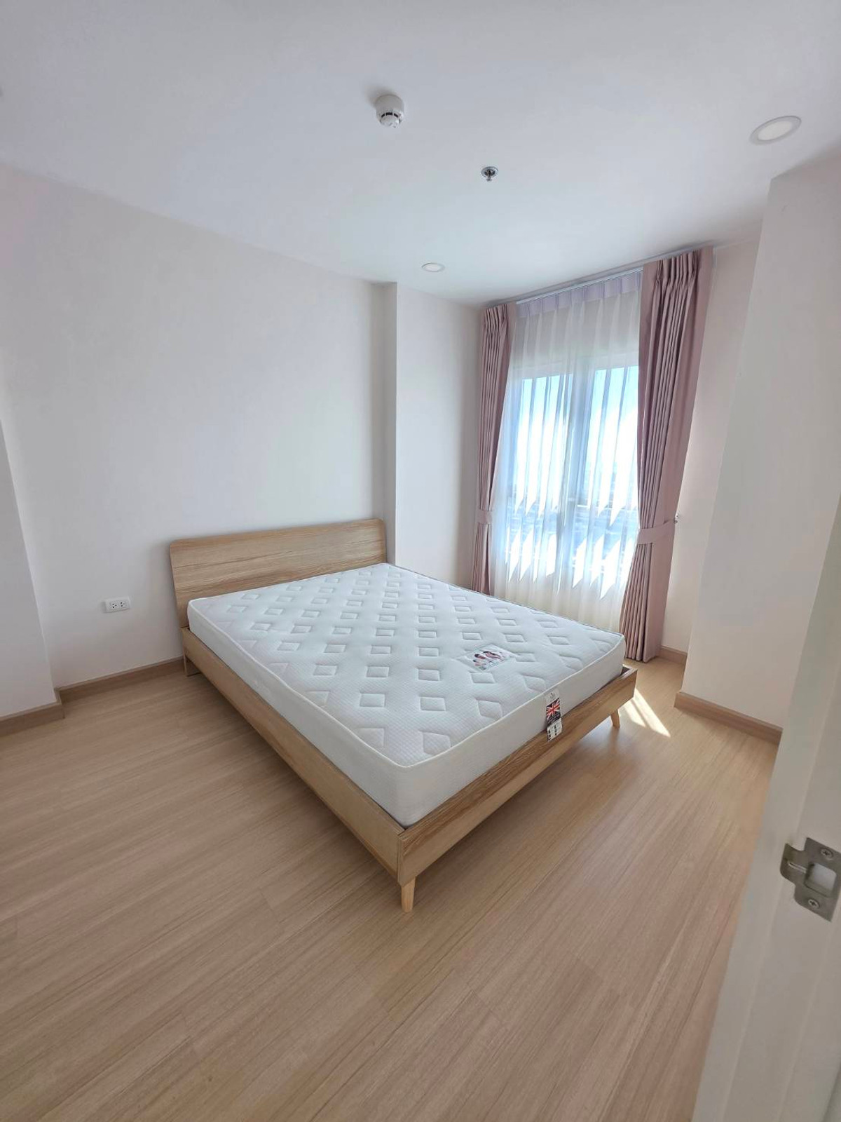 For RentCondoSamut Prakan,Samrong : ready to move in, Near BTS Pu Chao,  Supalai Veranda, Sukhumvit 117