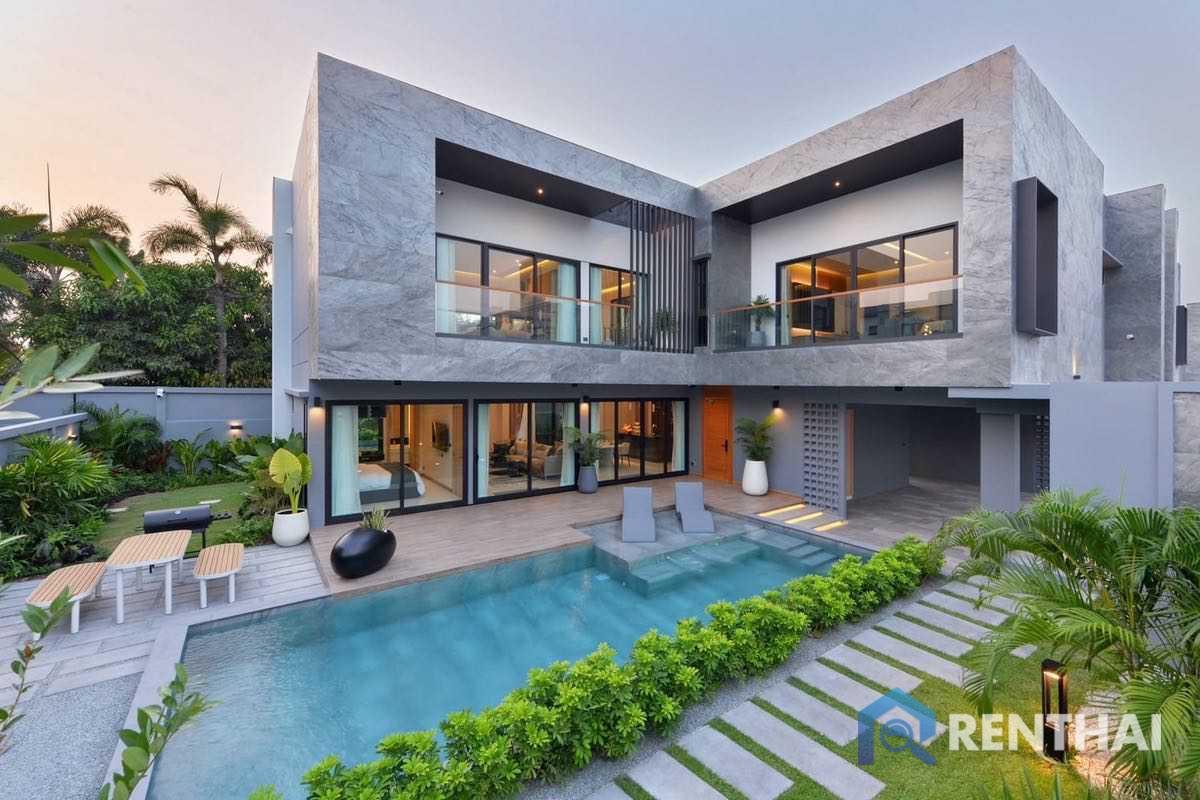 For SalePattaya, Bangsaen, Chonburi : Luxury Living in Pattaya. Brand new, Fully furnished.