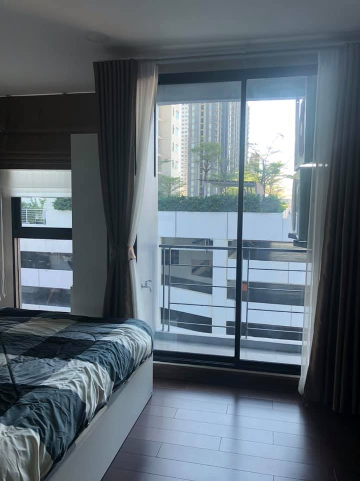 For RentCondoWongwianyai, Charoennakor : 1 bedroom for rent, fully furnished, with washing machine, 2 air conditioners, near BTS Krungthon Rent 1 Bedroom Fully Furnished !!