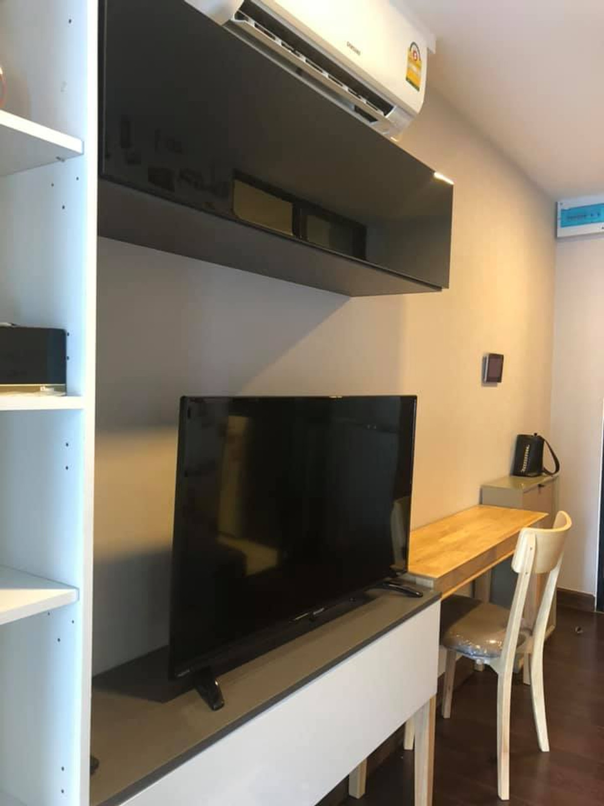 For RentCondoWongwianyai, Charoennakor : 1 bedroom for rent, fully furnished, with washing machine, 2 air conditioners, near BTS Krungthon Rent 1 Bedroom Fully Furnished !!