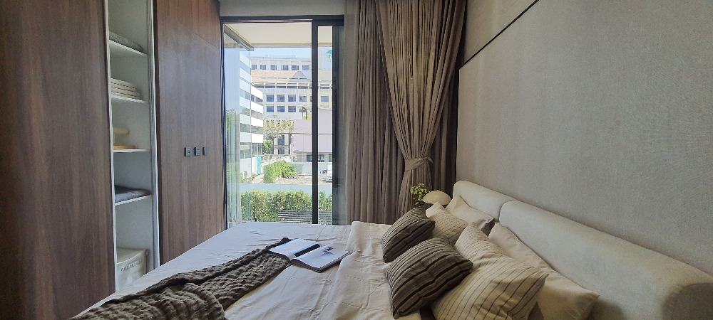 Sale DownCondoSilom, Saladaeng, Bangrak : (Owner post) Romm Convent, the most beautiful room plan, 48 sq m, with real view photos, taken from the actual land plot, south side, open view, Sathorn