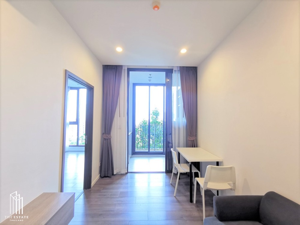For SaleCondoOnnut, Udomsuk : For SALE *Whizdom Essence room, good location, south, windy @5.5 MB