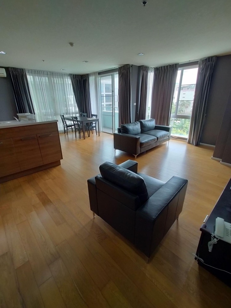 ให้เช่าคอนโดสุขุมวิท อโศก ทองหล่อ : Condo Villa Sikhara for rent 2 bedrooms big balcony great area