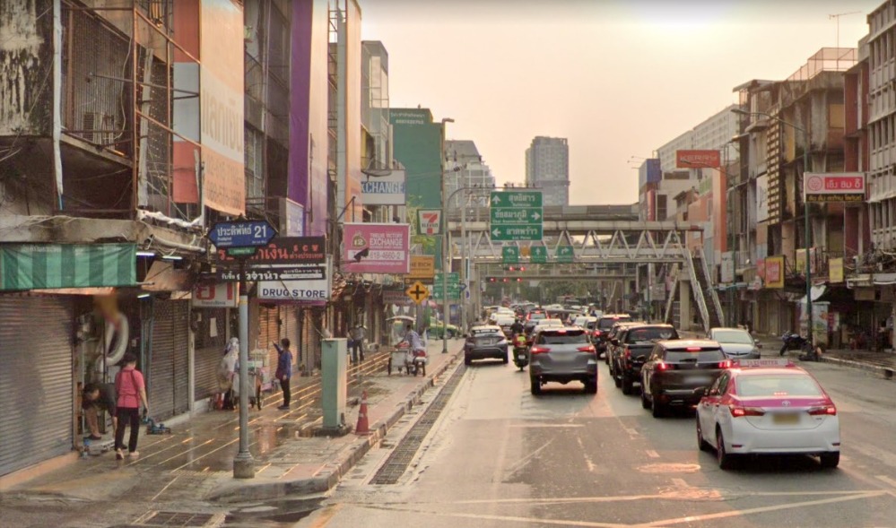 For SaleLandSapankwai,Jatujak : Pradipat land for sale, 399 square wah, cheap sale, only 290,000 baht / square wah, near BTS Saphan Kwai