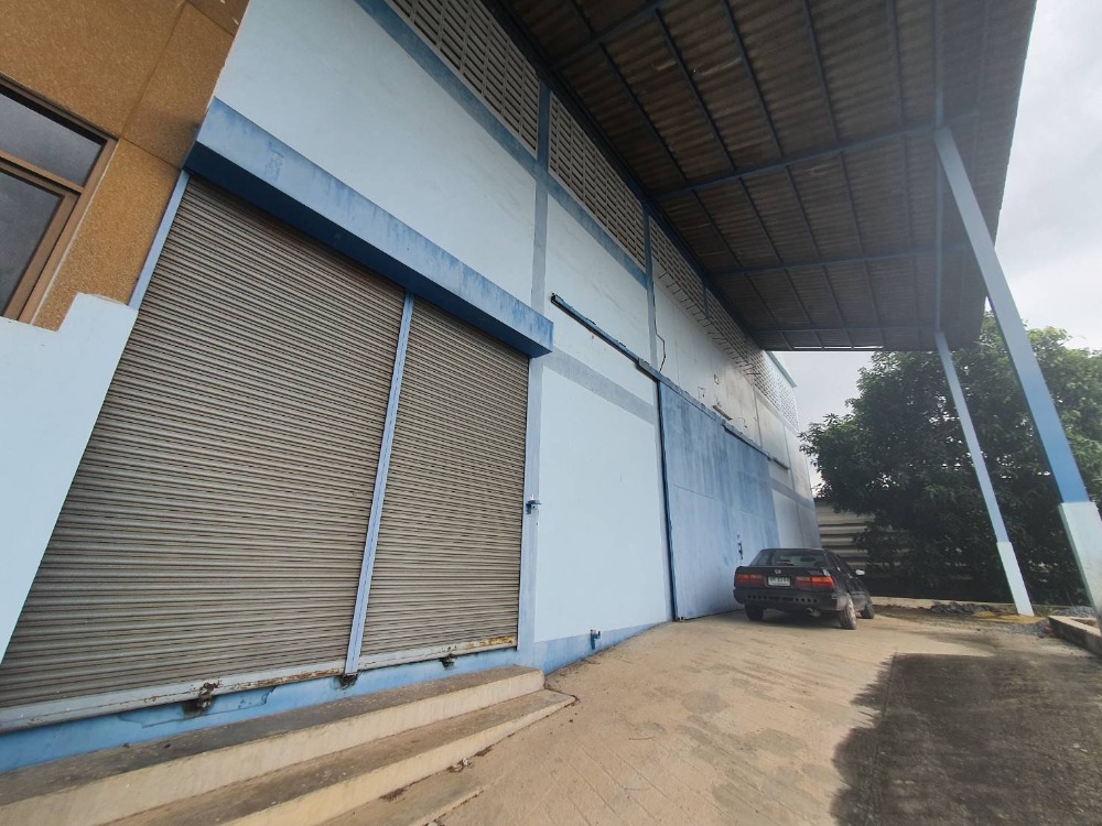 For RentWarehouseMin Buri, Romklao : Warehouse for rent, can hold a lot of weight 3 tons/sq.m. Raised floor, 2 meters high, no need to worry about flooding