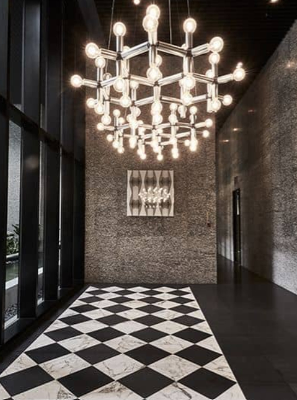 ขายคอนโดวิทยุ ชิดลม หลังสวน : 🔥ราคาพิเศษที่สุด 9.2 MB 🔥สตูดิโอ กั้นห้องเป็นสัดส่วน วิวสระ ทิศใต้ บนสุดยอดทำเล คอนโดเชื่อมต่อเข้า BTS เพลินจิต ที่คอนโด Noble Ploenchit / ขายคอนโด