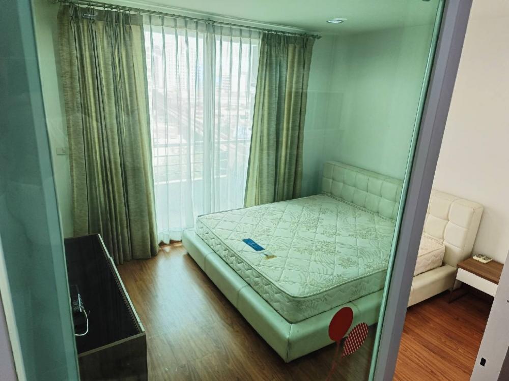 For RentCondoSapankwai,Jatujak : Condo for rent, MB Grand Phaholyothin, 1 bedroom, 1 bathroom, 39.72 sq m. Fully furnished, only 13,000 baht, contact ID Line: @Roomdd