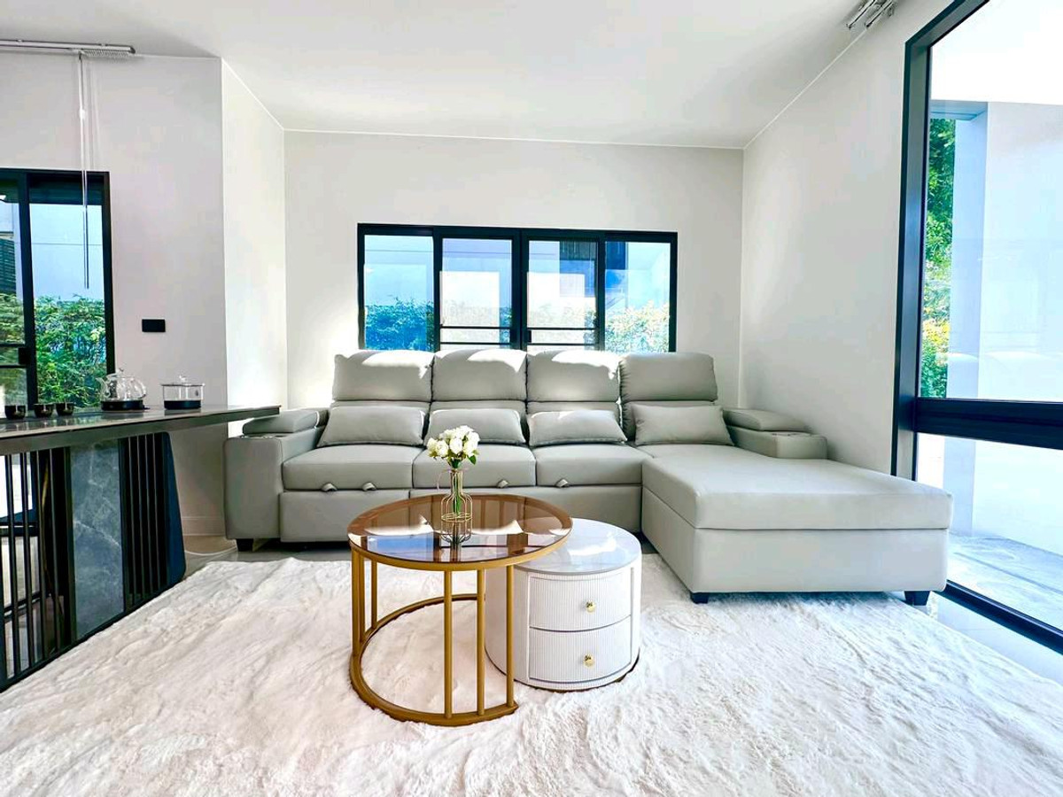 For RentHousePattanakan, Srinakarin : 🍒Single house for rent, Setthasiri Krungthep Kreetha Phase 2, very new, can travel 2 routes, Ramkhamhaeng and Kreetha Tad Mai.