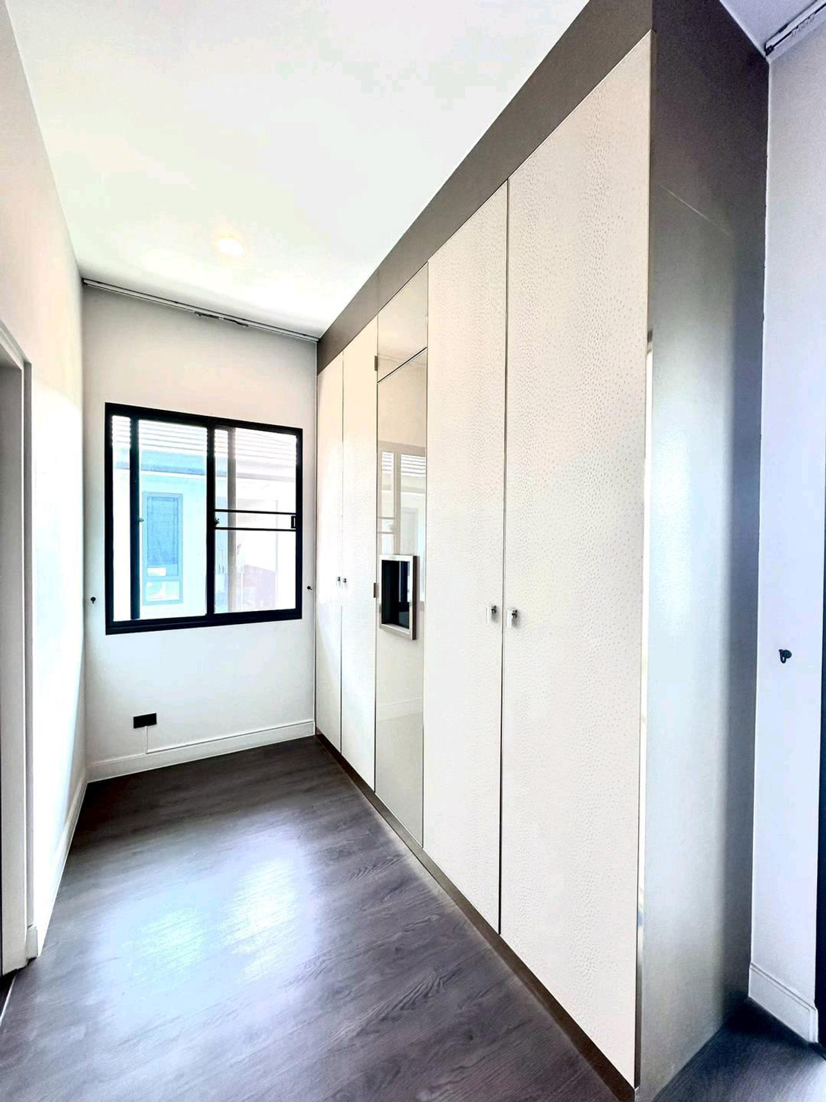 For RentHousePattanakan, Srinakarin : 🍒Single house for rent, Setthasiri Krungthep Kreetha Phase 2, very new, can travel 2 routes, Ramkhamhaeng and Kreetha Tad Mai.